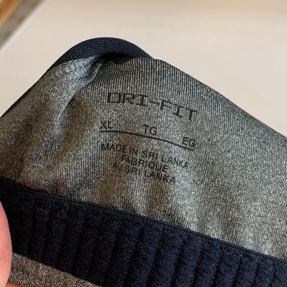 Nike SportsBra Womens XL Extra Large Dri Fit Victory Shape Mesh High Support - Picture 8 of 10